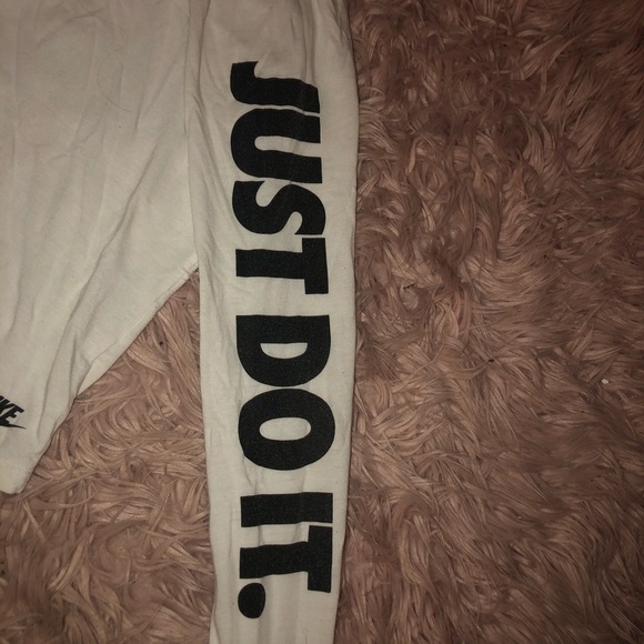 nike just do it white long sleeve - Picture 2 of 3